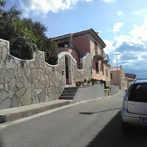 https://la-casetta-sul-porto.in-sardinia.net