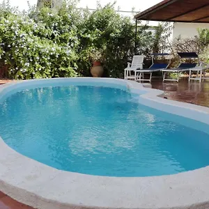 https://appartamenti-villa-elisa.in-sardinia.net